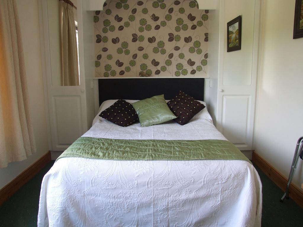 Double Room with Private External Bathroom