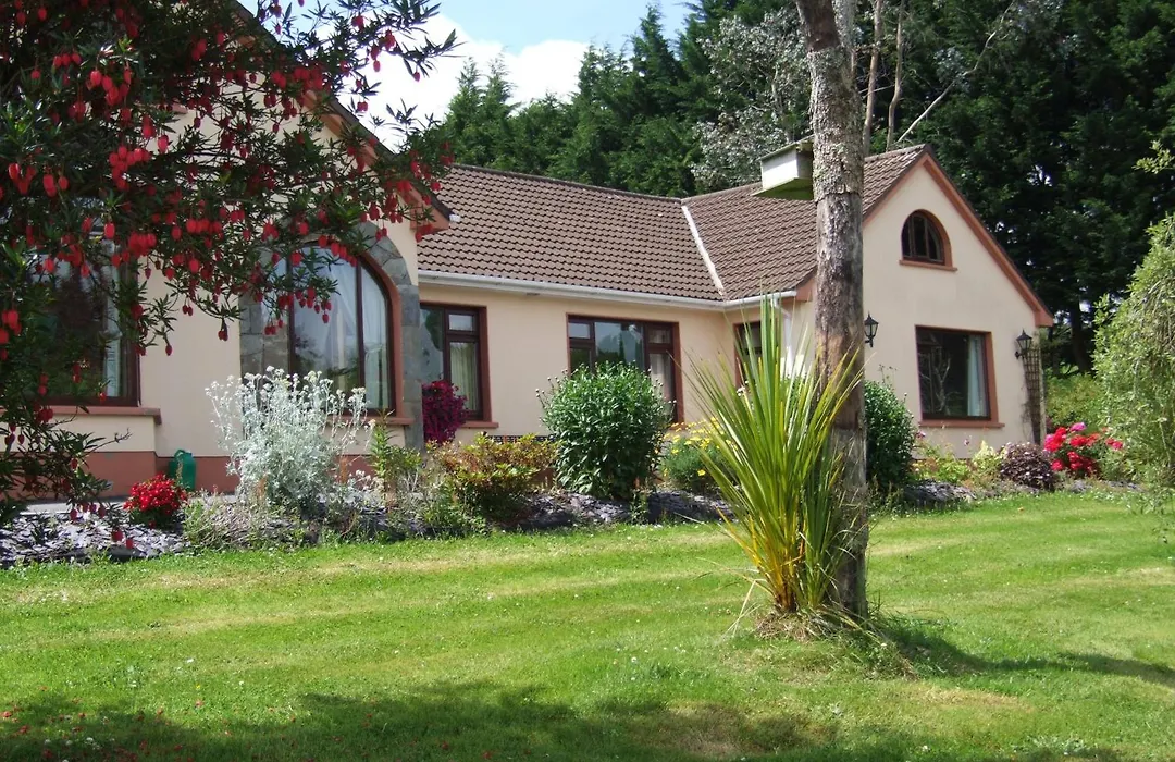 O'Sheas Ceol Na Habhann B&B-1